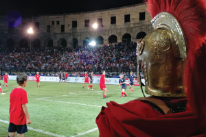 The football spectacle in the amphitheatre of Pula delighted the audience