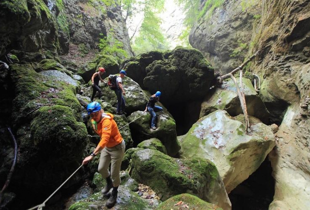 speleo-adventure-pazin-cave-experiences-in-istria