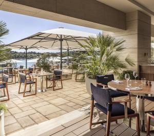 Riva Lounge